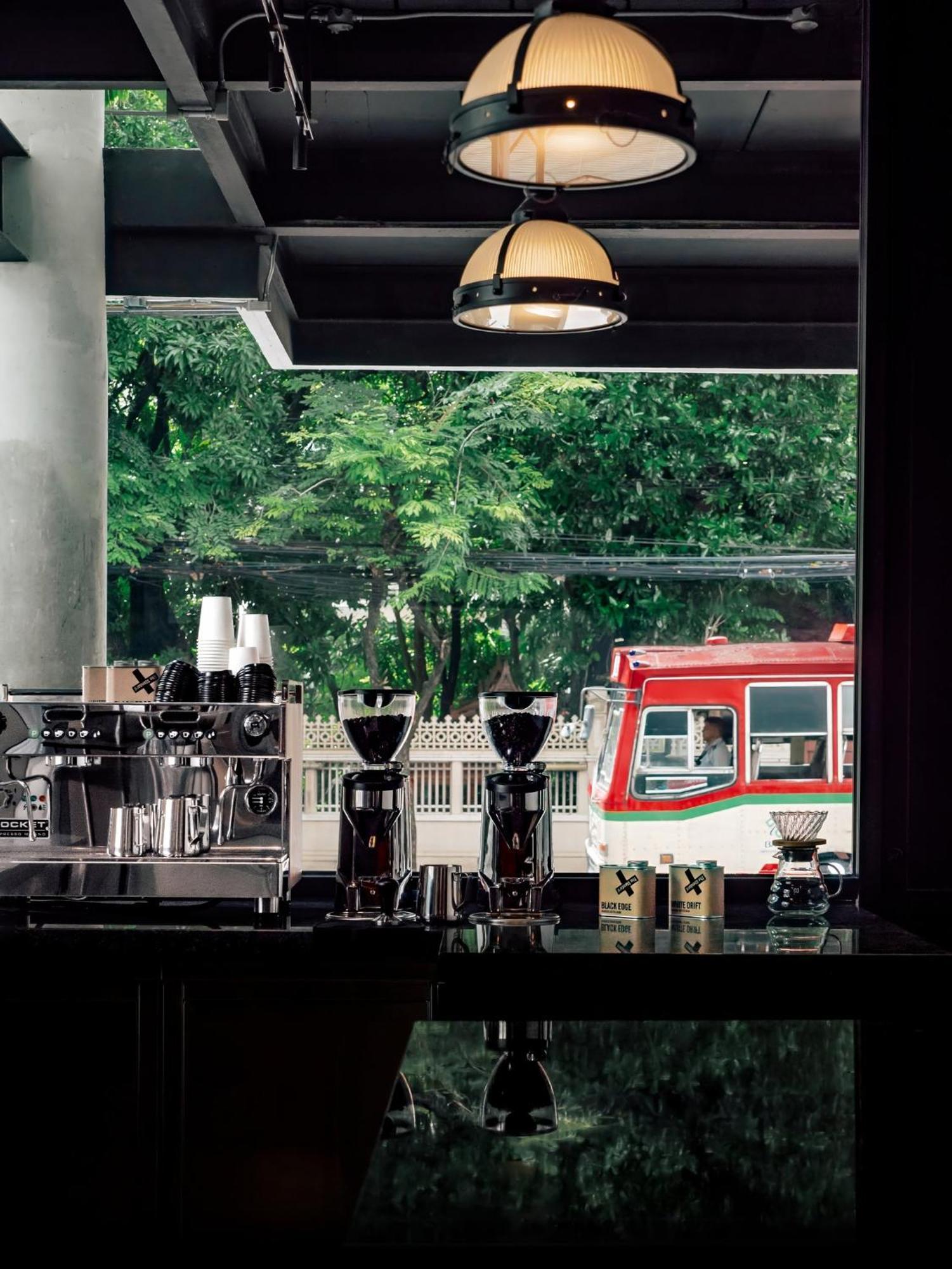 The Standardx, Bangkok Phra Arthit Banguecoque Exterior foto